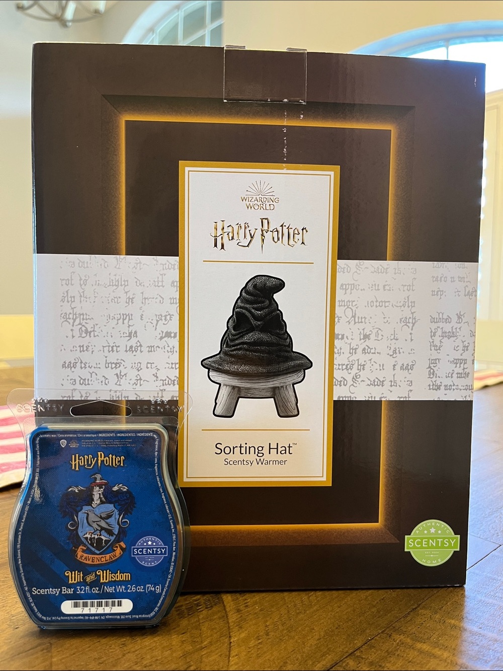Scentsy Harry Potter Sorting Hat Warmer with Ravenclaw Scentsy Bar